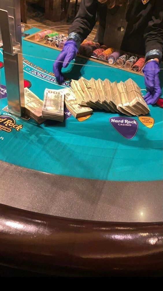 پاکستان کے Lucky Slots کھلاڑیوں کے لیےجیک پاٹ گیم